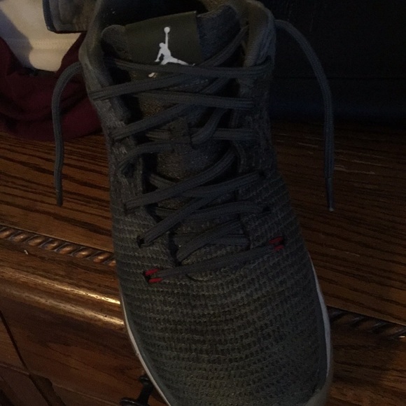 Jordans - Picture 3 of 4